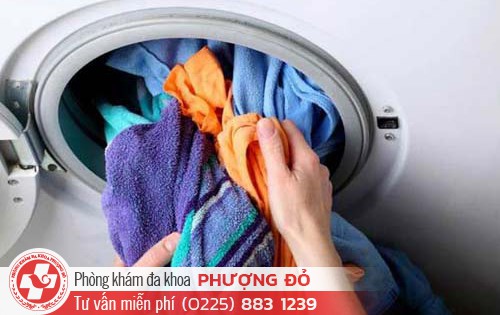 Bệnh lậu có lây qua quần áo không?